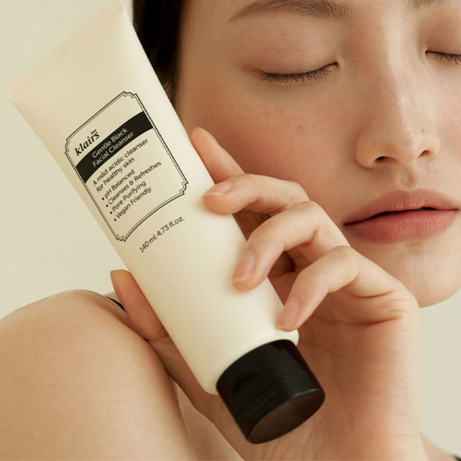 KLAIRS® Gentle Black Facial Cleanser (140ml)